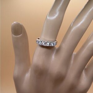 💎 Women’s Fashion Diamond Ring 💍 Size 6